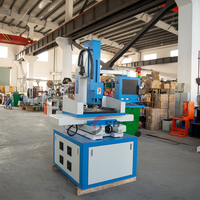 Machine de perçage de petits trous CNC350 à commande numérique par étincelage (EDM) avec vis à billes, couleur personnalisable, composants moteur et engrenages