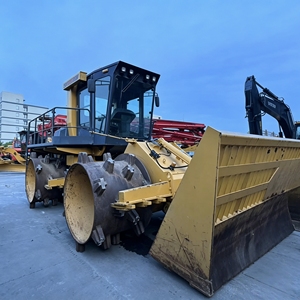 Compacteur de déchets SHANTUI à faible consommation de carburant, norme d'émission Tier 3, 26 tonnes, avec moteur Shangchai, boîte de vitesses et <span class=keywords><strong>dents</strong></span> de coupe haute résistance - Product Image 1