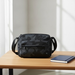Bolso Bandolera Ergonómico Ultraligero, Impermeable, con Múltiples Bolsillos y Organizador, con Cadena para Llaves - Product Image 6