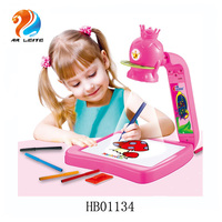 Lampe de bureau d'apprentissage 3 en 1 de haute qualité, projecteur, jouets de peinture et de dessin, jouet éducatif de dessin avec projecteur