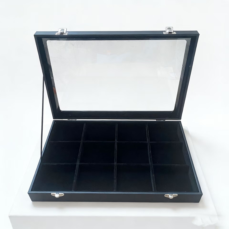 Noir 12 grilles