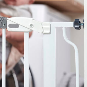 Barrière en métal pliante <span class=keywords><strong>pour</strong></span> <span class=keywords><strong>chien</strong></span>, grande et longue, sans perçage <span class=keywords><strong>pour</strong></span> la maison. - Product Image 4