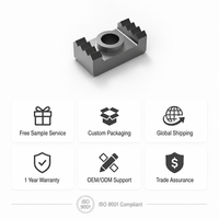 Bloc de serrage moderne en alliage de zinc avec filetage M4 pour profilé aluminium, fixation de quincaillerie sur rainure en T, idéal pour montage de porte