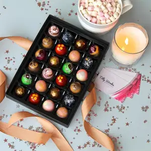 مخصص شعار صديقة للبيئة ورقة ديلوكس Bonbons الكمأ حزمة الفاخرة تصميم مربعات تعبئة الشيكولاته مع مقسم