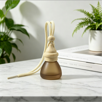 Diffuseur de parfum suspendu pour voiture 8 ml, flacon en verre vide pour huiles essentielles, pendentif pour rétroviseur avec couvercle en bois