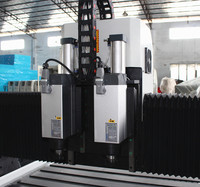 Routeur CNC industriel 1325 3 axes PLC, machine de travail du bois 4x8 pieds pour meubles, signalétique publicitaire et plastique isolant