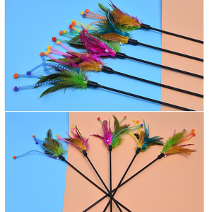 Juguete para gatos con forma de flor y plumas, con varita de juguete para gatos, color aleatorio, 11g, material plástico - Product Image 2