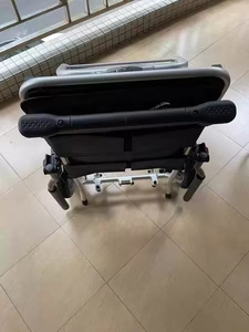 Silla de ruedas de aluminio portátil ligera para adultos y niños para suministros de terapia de rehabilitación - Product Image 6