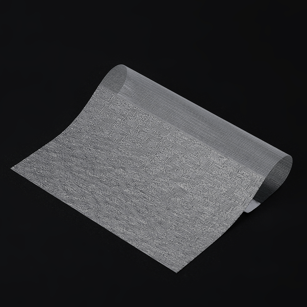 สีเทาอ่อน