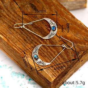Orecchini pendenti a forma di pianeta solare per donna, vintage, unici, versatili, gioielli di design alla moda - Product Image 4