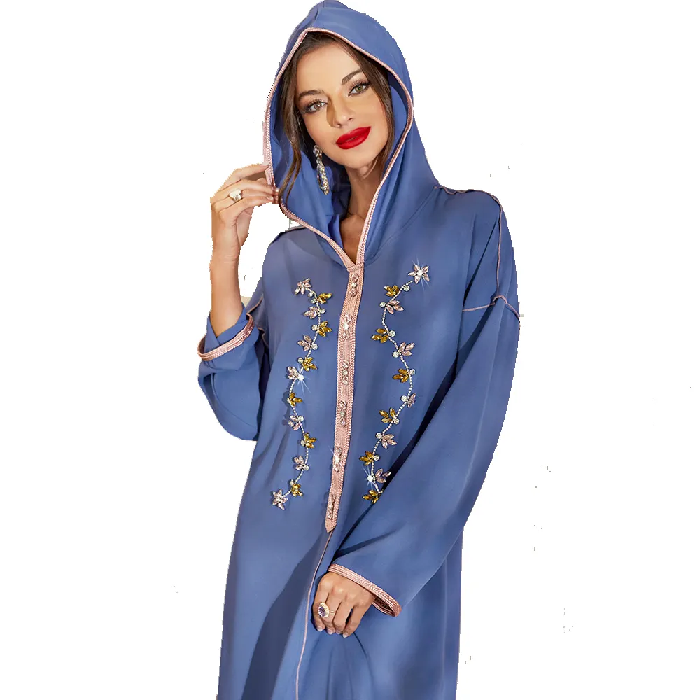 Robe moderne brodée à manches longues pour femmes musulmanes