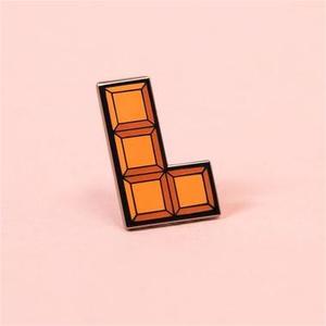 Jeu personnalisé <span class=keywords><strong>tetris</strong></span> bloc émail broche rétro jeu badge puzzle classique jeu vidéo boucle d'oreille bouton noir métal sac chapeau broches - Product Image 6