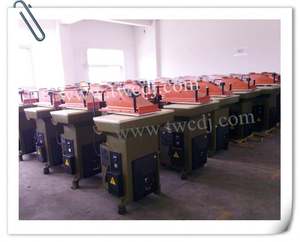 Machines de fabrication de chaussures Machine de découpe de chaussons à bascule/caoutchouc - Product Image 4