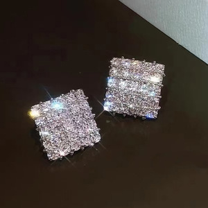 Orecchini a Perno Vintage a Forma di Diamante per Donne, Accessori per Orecchie Geometrici per Uso Quotidiano - Product Image 2