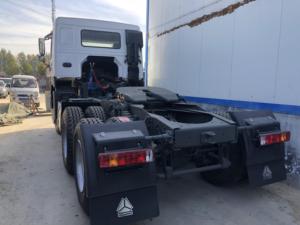 Camion tracteur d'occasion Sinotruk Euro 2 Diesel 6X4 à direction à droite HOWO, capacité de charge de 21 à 30 tonnes, 371 ch - Product Image 3