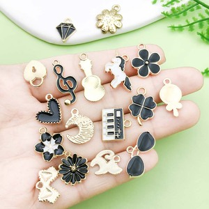 Mixed Black Oil-Splashed Alloy Pendant DIY Jewelry Accessories For Bracelet Making Zinc Alloy Mixed Shapes SN994 - Product Image 2