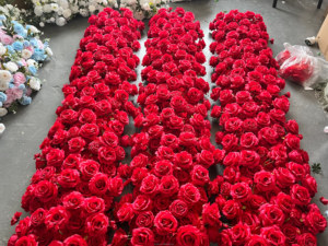 <span class=keywords><strong>Guirnalda</strong></span> <span class=keywords><strong>de</strong></span> <span class=keywords><strong>Flores</strong></span> Artificiales <span class=keywords><strong>de</strong></span> Seda <span class=keywords><strong>de</strong></span> Alta Calidad para Mesa <span class=keywords><strong>de</strong></span> Comedor, Decoración Romántica para Bodas, Día <span class=keywords><strong>de</strong></span> la Madre y Año Nuevo, Camino <span class=keywords><strong>de</strong></span> Mesa con Rosas Blancas y Azules - Product Image 6