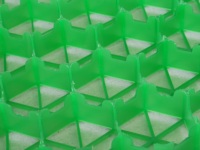 Grilles en plastique pour pavés d'herbe modernes écologiques en HDPE avec haute résistance à la compression pour le drainage et l'utilisation du jardin 500x500mm 3mm d'épaisseur