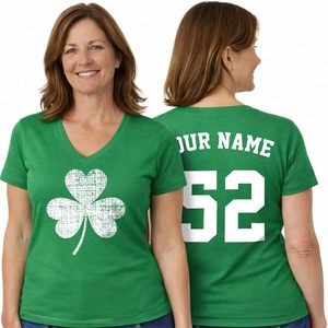 T-shirt personnalisé à col en v pour femmes, avec trèfle vert pour la Saint-Patrick, nom personnalisé, numéro 52, décontracté, respirant - Product Image 1