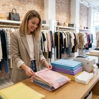 Sacs d'expédition en plastique étanches à bords renforcés robustes Conception anti-éclatement pour chaussures Chaussettes Sacs d'expédition en fourrure