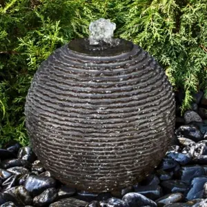 天然户外接地花园黑色花岗岩球喷泉，用于后院景观装饰
