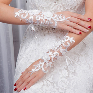 2024 nouveaux accessoires de fête de danse <span class=keywords><strong>gants</strong></span> à fleurs blanches mariée <span class=keywords><strong>gants</strong></span> en <span class=keywords><strong>dentelle</strong></span> - Product Image 2