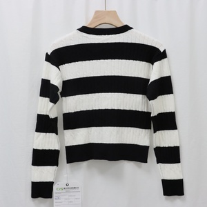 Fornitore di Maglieria, Maglione da <span class=keywords><strong>Donna</strong></span> Personalizzato Autunnale con Design a Righe Nere, Collo Tondo, 12gg, Produzione su Misura - Product Image 2