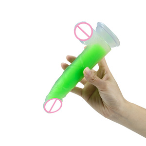 Delove Realistische Kunstmatige Siliconen Penis Sensuele Speelgoed Lichtgevende Dildo Voor Vrouwen Waterdicht Leven 185X33Mm - Product Image 6