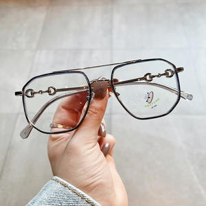 Gafas Qianai Rectangulares Anti Luz Azul para Hombre, Montura de Puente Medio, Lentes AC con Lentes Graduadas para Uso en Computadora - Product Image 3