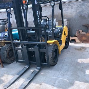 מחיר טוב 100% מקורי יפן komatsu fd25 Fd30t-16 fd30 2.<span class=keywords><strong>5</strong></span> טון 3 טון <span class=keywords><strong>5</strong></span> טון משמש מלגזות דיזל 3 t למכירה - Product Image 2