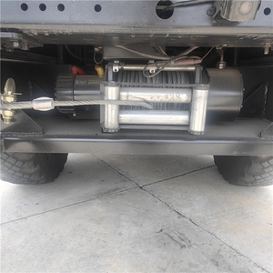 Camión de Carga CLW 6x6 con Grúa para Terrenos Difíciles de Montaña y Desierto, Grupo Camionagon para Caja de Cambios/Motor/Rodamientos de Alto Rendimiento - Product Image 2