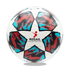 Buona carica <span class=keywords><strong>a</strong></span> prova di esplosione <span class=keywords><strong>calcio</strong></span> e pallone da <span class=keywords><strong>calcio</strong></span> dimensione ufficiale e peso avvolgimento vescica <span class=keywords><strong>calcio</strong></span> per l'allenamento di benvenuto OEM - Product Image 4