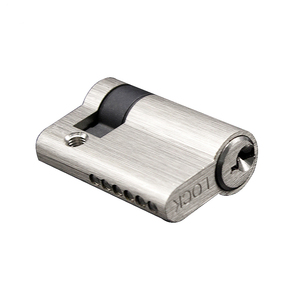 उच्च सुरक्षा <span class=keywords><strong>40</strong></span>/45 मिमी मोर्टिज लॉक के लिए कुंजी ठोस पीतल आधा सिलेंडर उपयोग के साथ - Product Image 1