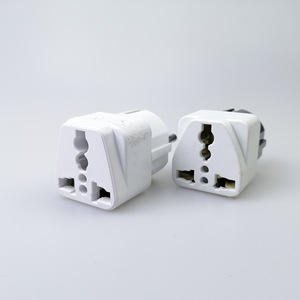 <span class=keywords><strong>Adattatore</strong></span> Standard Europeo <span class=keywords><strong>Britannico</strong></span> Australiano per Uso in Ufficio Caricabatterie per Telefono Cellulare <span class=keywords><strong>Adattatore</strong></span> Multifunzione Prodotto in Cina - Product Image 3