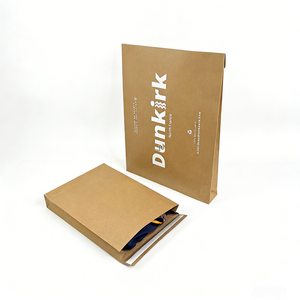 Bolsa de papel kraft impresa personalizada para camisetas y ropa, con tira adhesiva y tira de fácil apertura. - Product Image 3