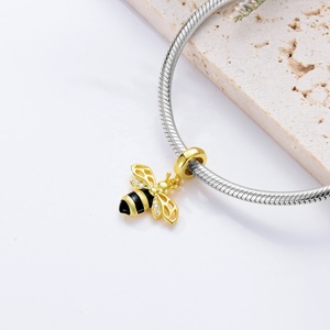 S925 plata esterlina <span class=keywords><strong>abejorro</strong></span> <span class=keywords><strong>reina</strong></span> abeja encantos oro y Negro rodio circón estilo lindo para regalo - Product Image 3