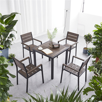 Table à manger carrée décontractée à vendre, table de balcon, table en plastique d'extérieur