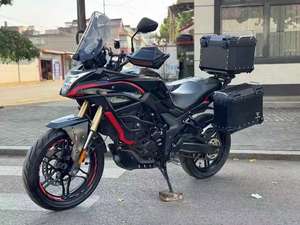 Motocicleta Voge300DS de 300cc a Gasolina para Aventuras Urbanas y al Aire Libre - Product Image 3