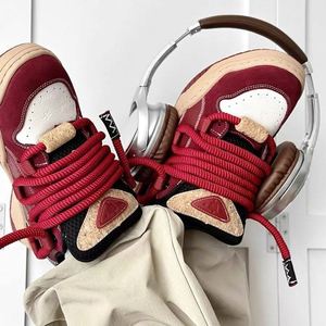 Zapatos Deportivos JiuZhou de Alta Calidad con Parte Superior de EVA, Amortiguación, Antiolor, Suela Gruesa, Modernos, para Parejas - Product Image 5