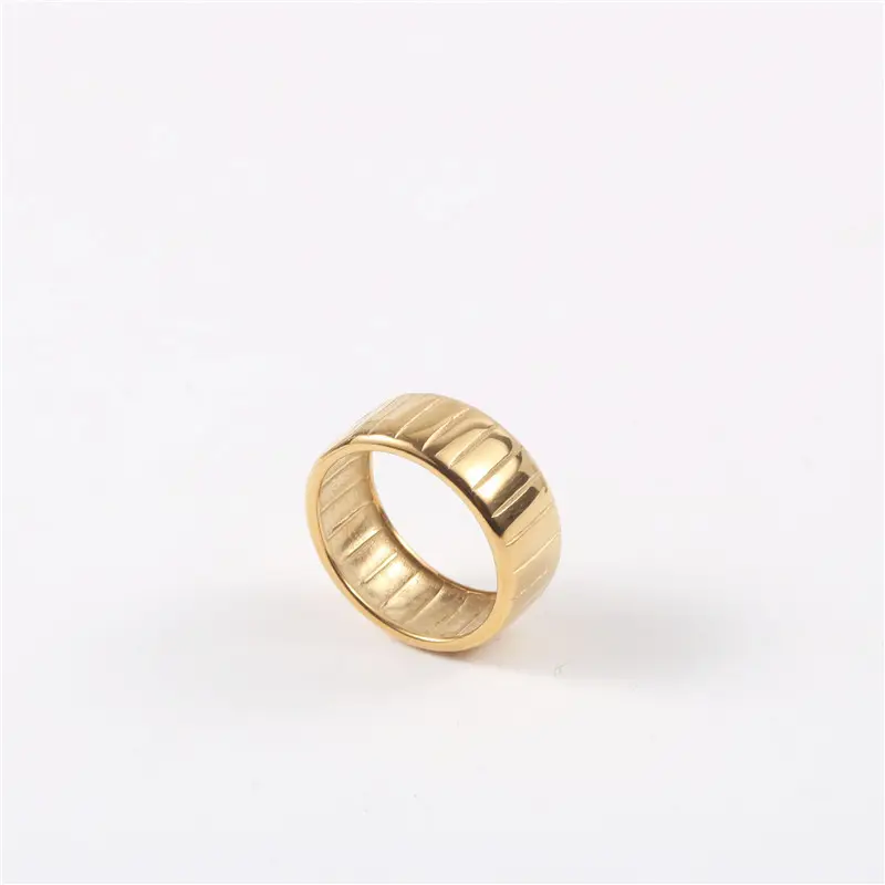 2022 high quality End fashionable 18k gold plated horn grain ring Fashion fade free Steel twist finger ring for women men