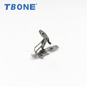 Pied presseur Tbone Ex-4 pour machine à coudre surjeteuse, pièce d'équipement informatisé pour la confection de vêtements - Product Image 1