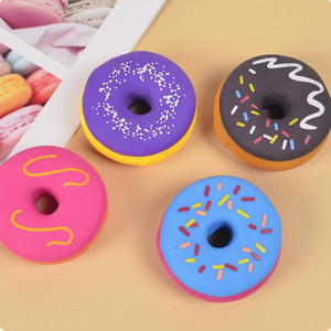 Juguete Antiestrés Popular de Gliway: Donut, Perfecto para Adultos para Aliviar el Estrés Laboral - Product Image 2