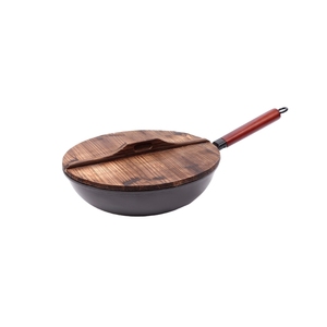 Китайский чугунный вок, без покрытия, с деревянной ручкой