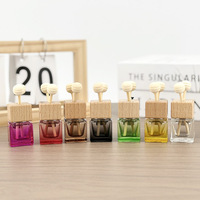 Bouteille carrée vide de 8 ml pour diffuseur d'huiles essentielles, pendentif de voiture, flacon de parfum, désodorisant de voiture avec couvercle en bois