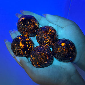 도매 천연 에너지 스톤 조각 크리스탈 볼 공예품 UV 반응 요퍼라이트 문 크리스탈 구체 조각 장식용 - Product Image 1