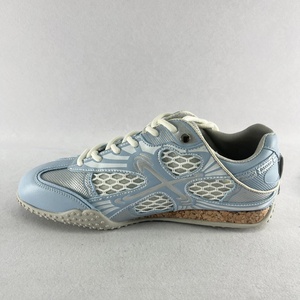 Sneakers da Donna Premium di Lusso a Taglio Basso in Mesh Leggere Antiscivolo Resistenti all'Usura Scarpe Casual di Tendenza alla Moda - Product Image 2