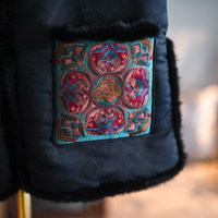 Gilet tendance pour femme, style national, avec fourrure de vison brodée et brocart de soie, doublure en coton, noir, nouveau style chinois 5480