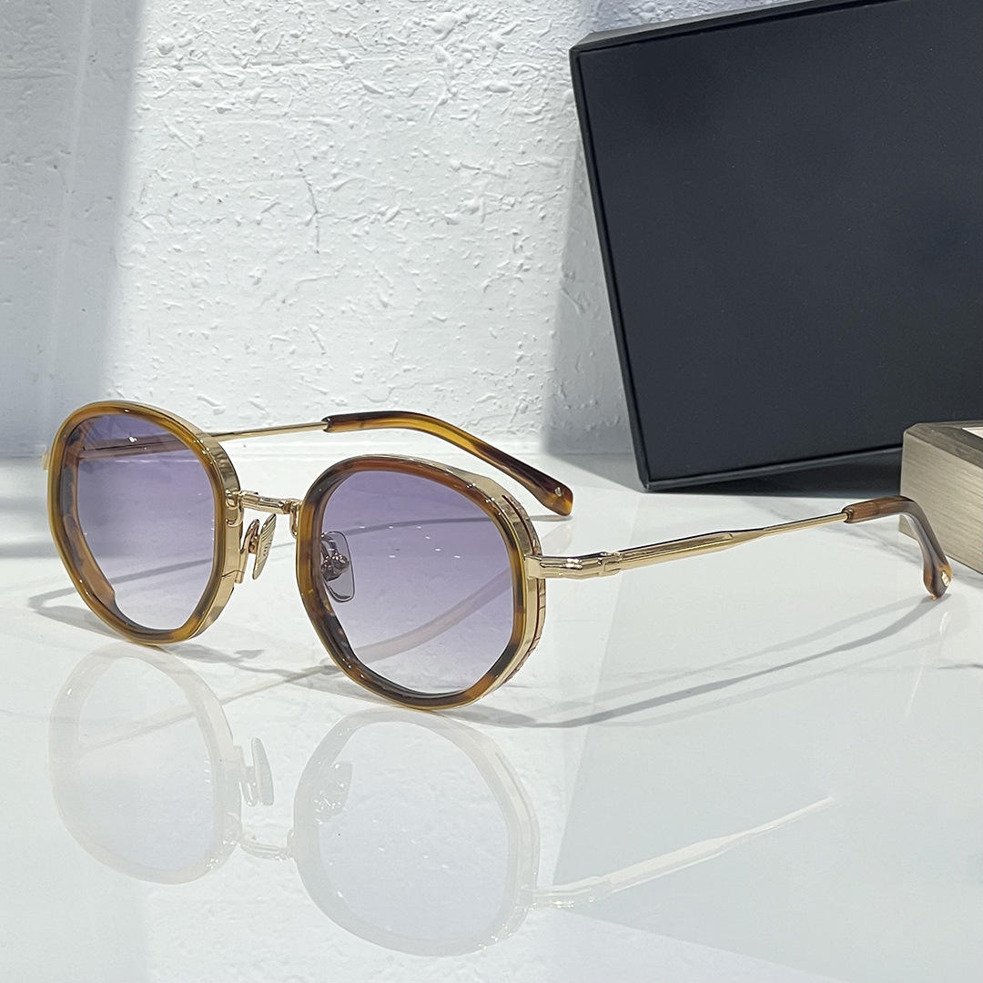 Golden hawksbill box gradient purple