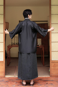 Ensemble de kimono japonais vintage, costume traditionnel formel pour hommes, costume de cosplay, vêtements de samouraï, tenue à jupe longue rayée pour hommes - Product Image 3