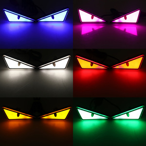 Nuevo Par de Luces Decorativas LED Triangulares para Motocicleta, Diseño de Ojo de Demonio, 12V IP67, 6 Colores: Rojo, Azul, Verde, Blanco, Amarillo, Ámbar - Product Image 2